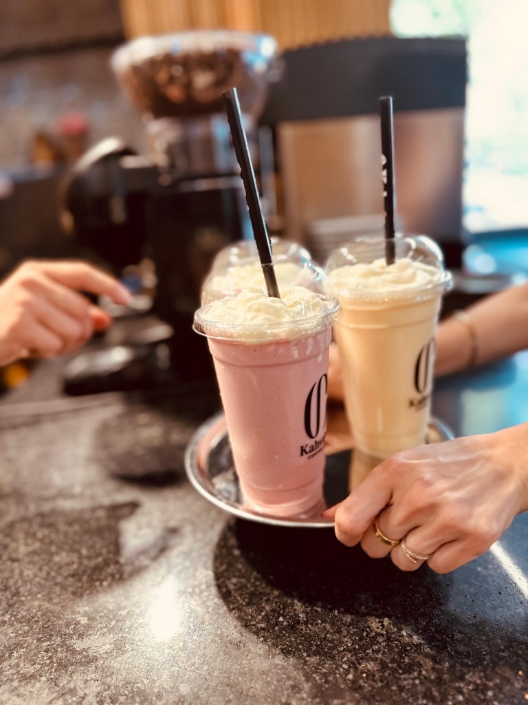 Kahvêra Milkshake ve Soğuk İçecekler